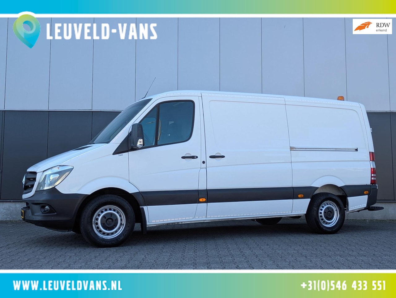 Mercedes-Benz Sprinter - 316 2.2 L2H1 3,5T TREKHAAK XENON AIRCO CRUISE STANDKACHEL - AutoWereld.nl