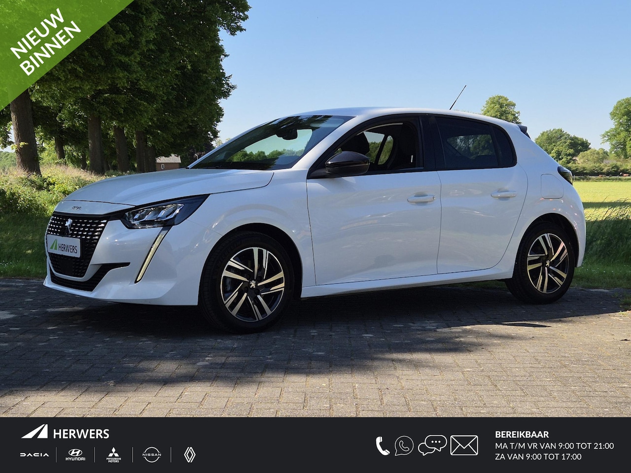 Peugeot 208 - 1.2 PureTech 100 Allure Handgeschakeld / Pack Drive Assist / Stoelverwarming voor / Adapti - AutoWereld.nl
