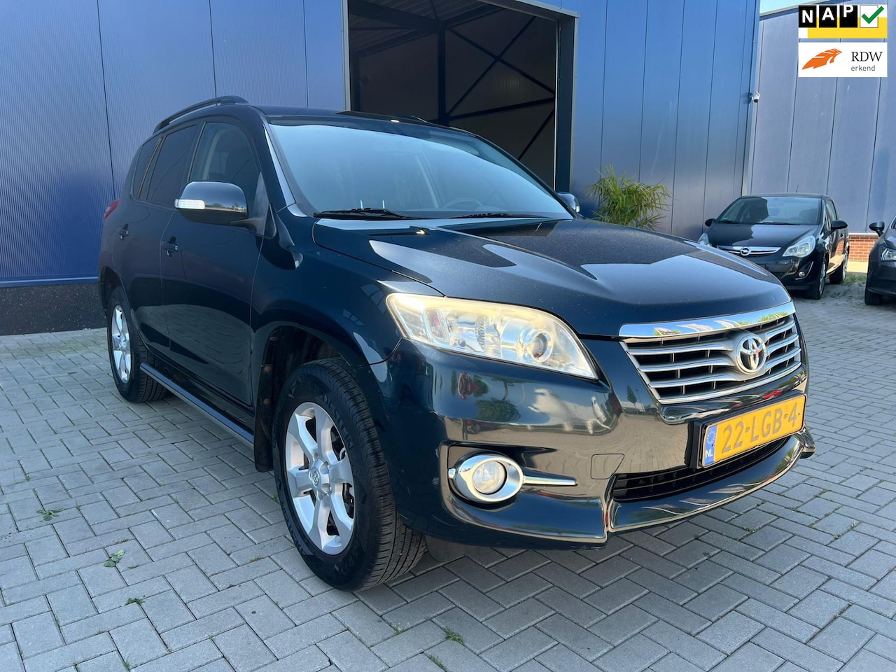 Toyota RAV4 - 2.0 VVTi Dynamic 2WD / NAP! / TREKHAAK / CLIMATE CONTROL / CRUISE CONTROL / NAVIGATIE - AutoWereld.nl