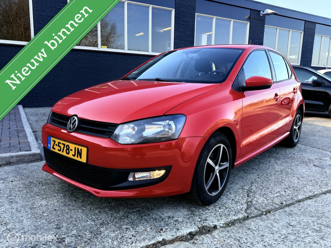 Volkswagen Polo - 1.2-12V BlueMotion 5 DEURS - BJ 2012 - AIRCO - STOELVERWARMING - NIEUWE DISTRIBUTIEKETTING - AutoWereld.nl