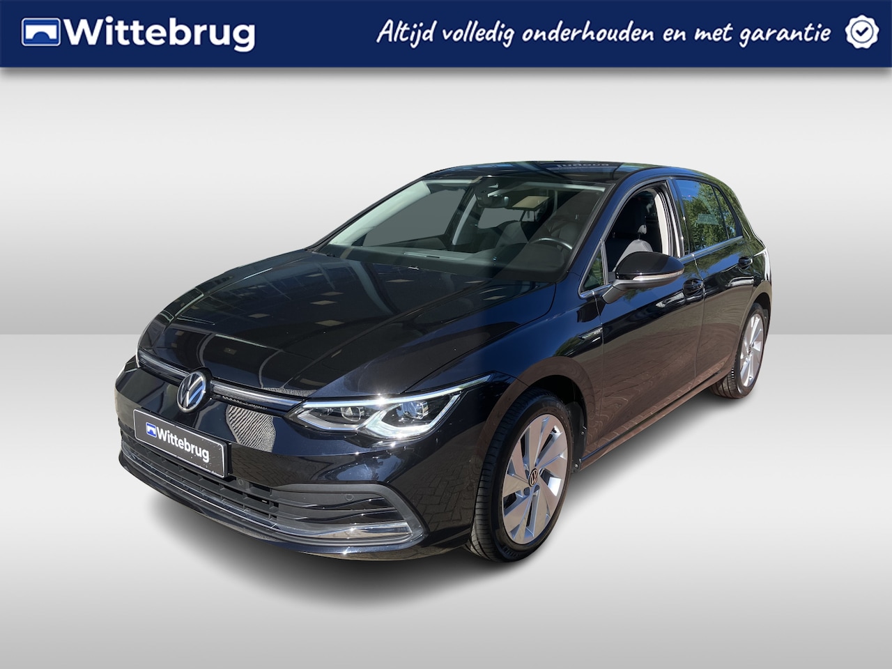 Volkswagen Golf - 1.5 eTSI Style / 17'' licht metaal / Matrix Led koplampen / Carplay / Suede bekleding - AutoWereld.nl