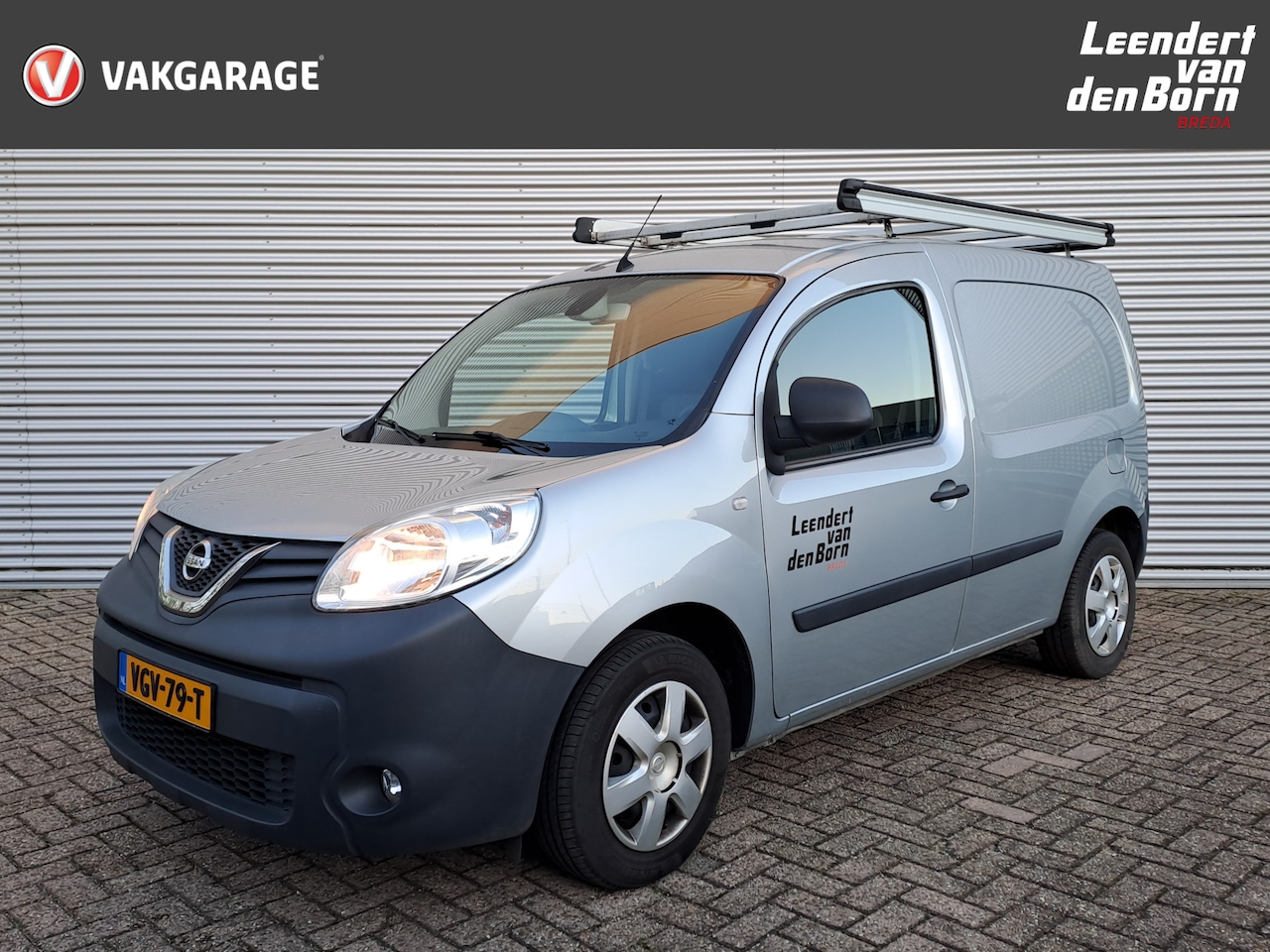 Nissan NV250 - 1.5 dCi 95 L1H1 Acenta | Trekhaak | Imperial | Camera | PDC| Navi - AutoWereld.nl
