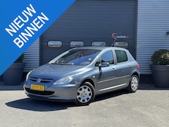 Peugeot 307 - 1.6-16V XS Premium APK T/M 1-26 | Climate Control | Cruise Control | Trekhaak |