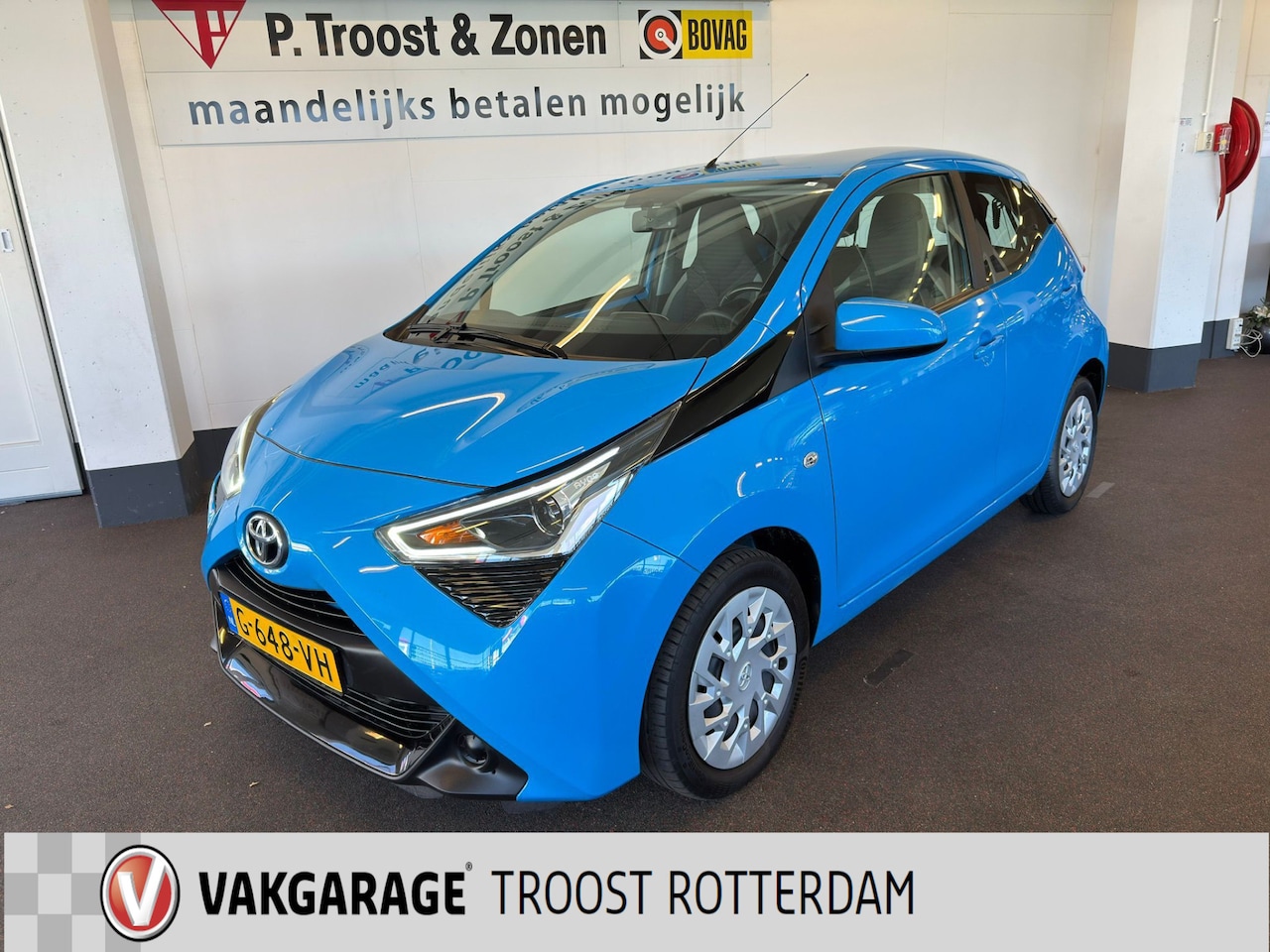 Toyota Aygo - 1.0 VVT-i x-play | Achteruitrijcamera | Apple carplay | Begrenzer | Nederlands geleverd - AutoWereld.nl