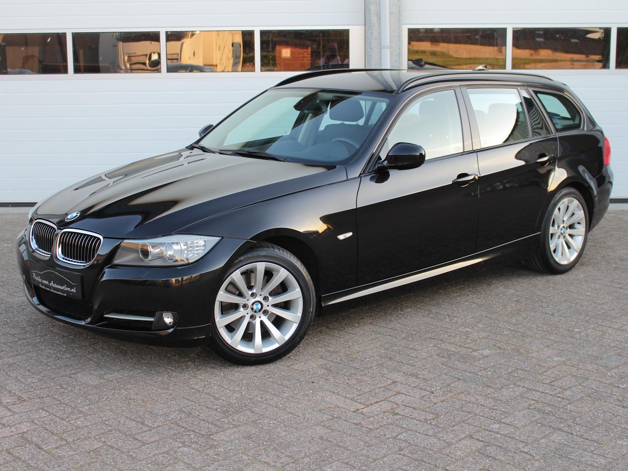 BMW 3-serie Touring - 325i LCI Editon aut youngtimer - AutoWereld.nl