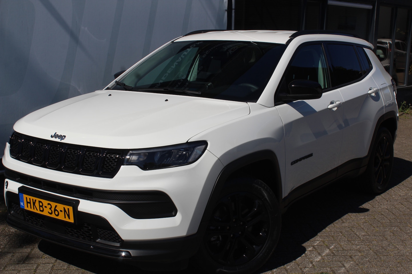 Jeep Compass - 4xe 190 Plug-in Hybrid Electric Night Eagle Airco l Board computer l Hybride - AutoWereld.nl