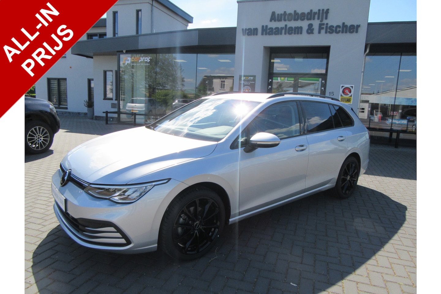Volkswagen Golf Variant - 1.0 eTSI DSG Life, Navigatie, Camera, Standverw. 18 Inch - AutoWereld.nl