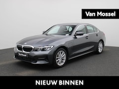 BMW 3-serie - 330e | Automaat | Navigatie | Half-Leer | Adaptive Cruise Control | Heads Up Display | Cli