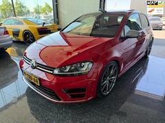 Volkswagen Golf - 2.0 TSI R 4Motion DSG Pano Rood Nap