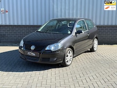 Volkswagen Polo - 1.4-16V Optive |Airco|