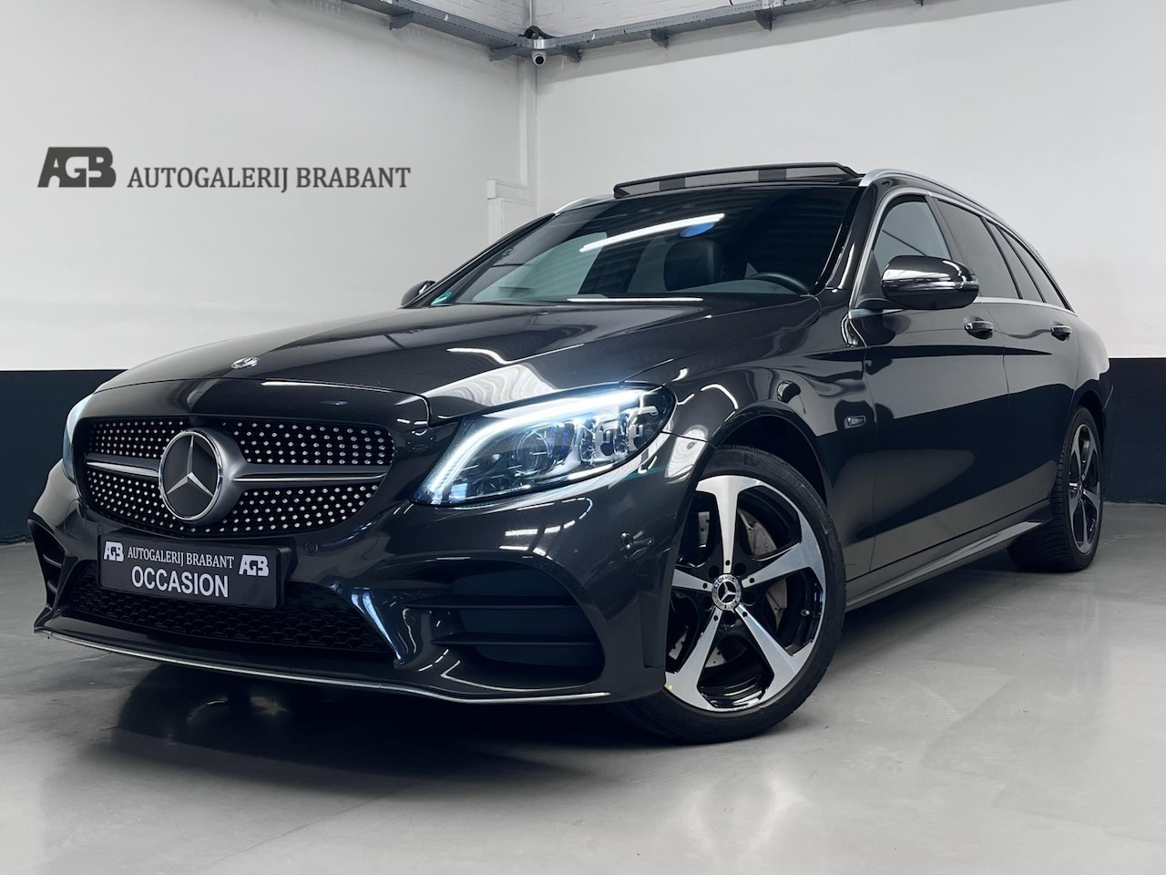 Mercedes-Benz C-klasse - 300 de Business Solution AMG Limited Pano/Carplay/360Camera - AutoWereld.nl