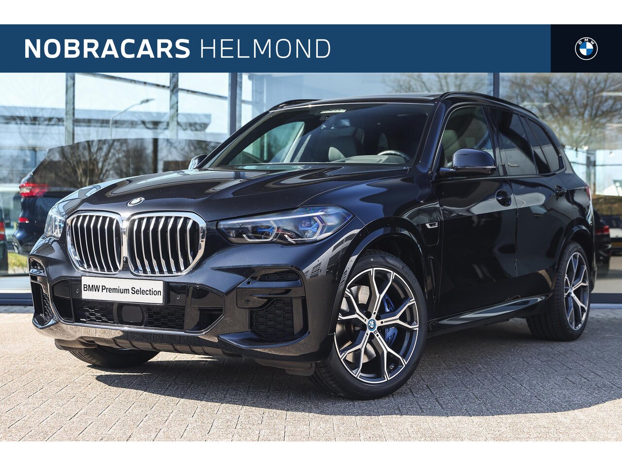 BMW X5 - xDrive45e High Executive M Sport Automaat / Panoramadak / Trekhaak / Laserlight / Bowers & - AutoWereld.nl
