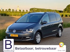 Volkswagen Sharan - 1.4 TSI Exclusive Series 7-Pers. /Navi/Parkh./Clima/ Stoelverw/16"/