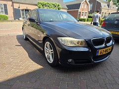 BMW 3-serie - 320i Luxury Line