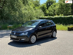 Volkswagen Polo - 1.2 TSI Highline 105PK I CRUISE I NAVI I PDC I CLIMA I ZEER MOOI