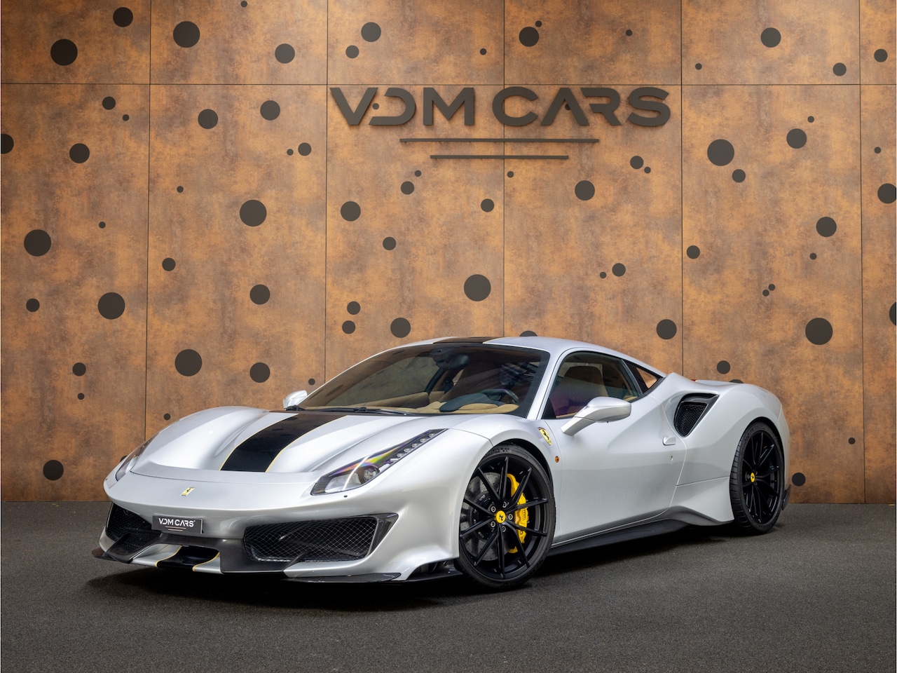 Ferrari 488 - 3.9 Pista | Full PPF | Lift | Carbon | - AutoWereld.nl