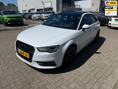 Audi A3 Sportback - 1.4 TFSI CoD Ambition Pro Line S-Line, Pano, Navi