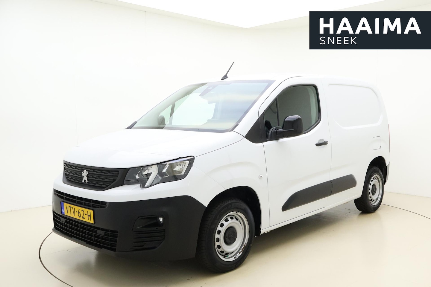 Peugeot Partner - 1.5 BlueHDi 100 L1 100 PK | Cruise Control | Airco | Achteruitrijcamera | Apple Carplay | - AutoWereld.nl