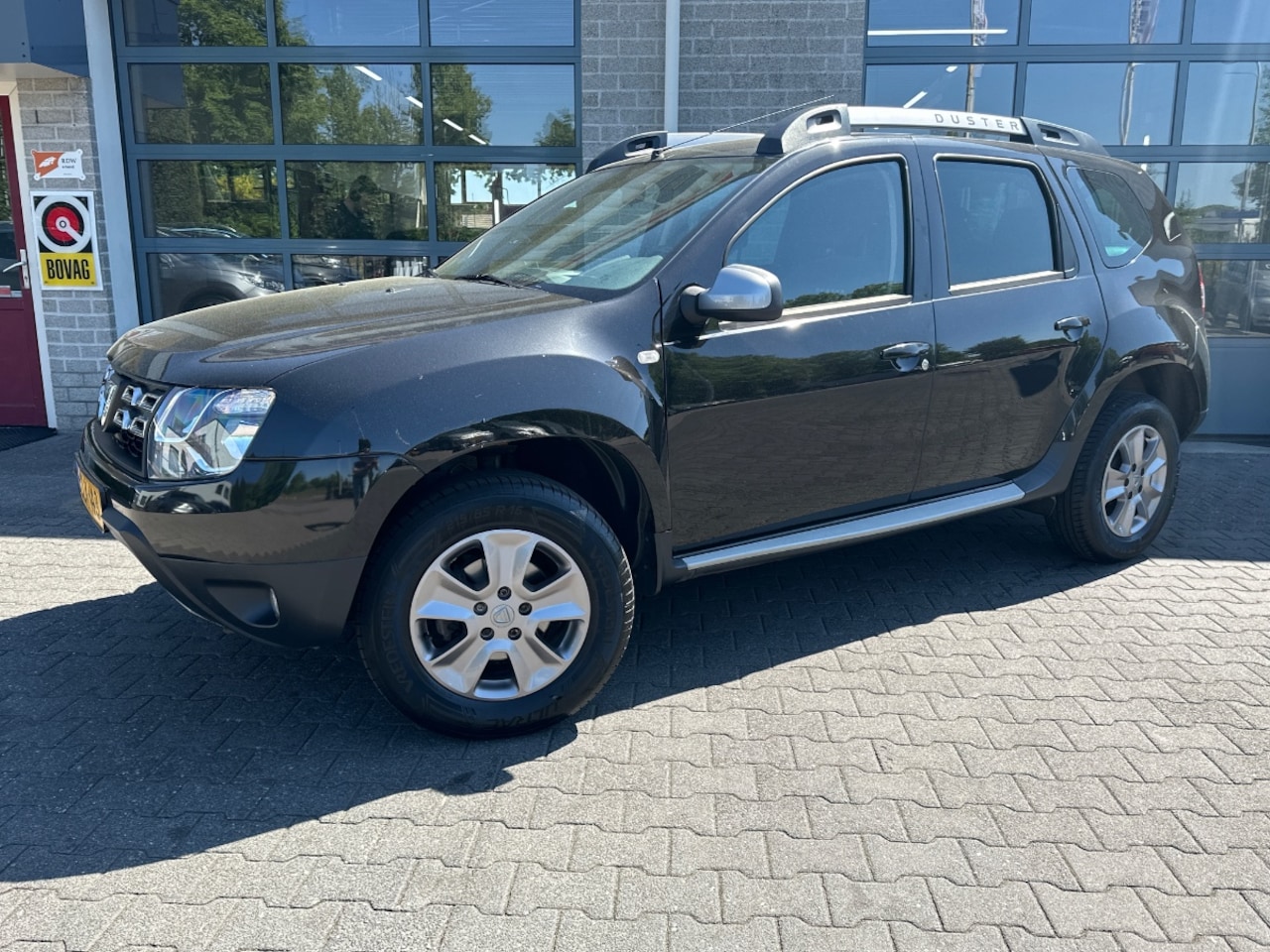 Dacia Duster - 1.2 TCe 4x2 Lauréate | TREKHAAK | STOELVERWARMING | - AutoWereld.nl