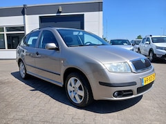 Skoda Fabia Combi - 2.0 Elegance/Airco/Apk 05-'26