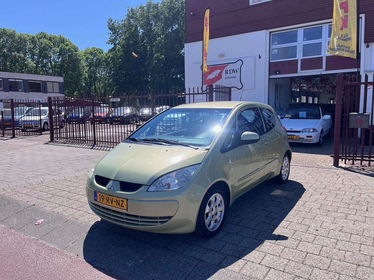 Mitsubishi Colt - 1.3 MIVEC CZ3 70KW Invite - AutoWereld.nl