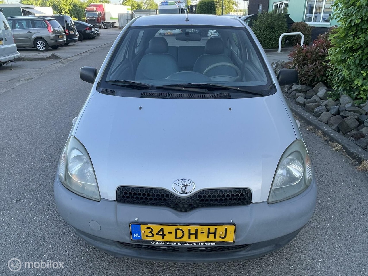 Toyota Yaris - 1.0-16V VVT-i Terra Apk Nieuw - AutoWereld.nl