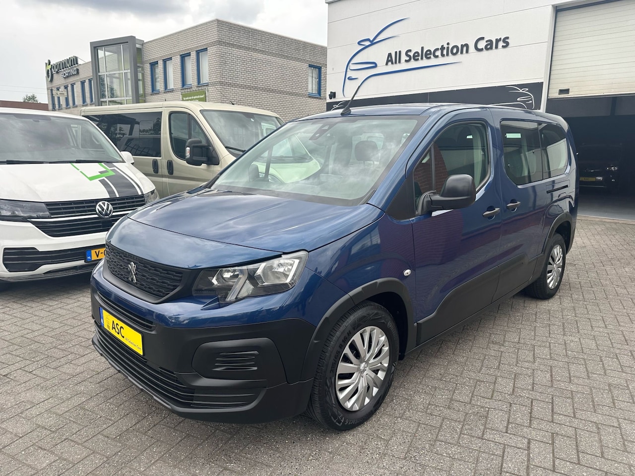 Peugeot Rifter - XL 1.2 Puretech L2/LANG - Rolstoelauto 5+1 - XXL Ombouw - Luxe Uitvoering - (Nieuwe Motor - AutoWereld.nl