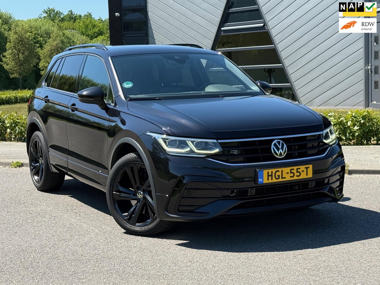 Volkswagen Tiguan - 1.4 TSI eHybrid R-Line Black Editie DSG Automaat | Cruise | Clima | DAB | - AutoWereld.nl