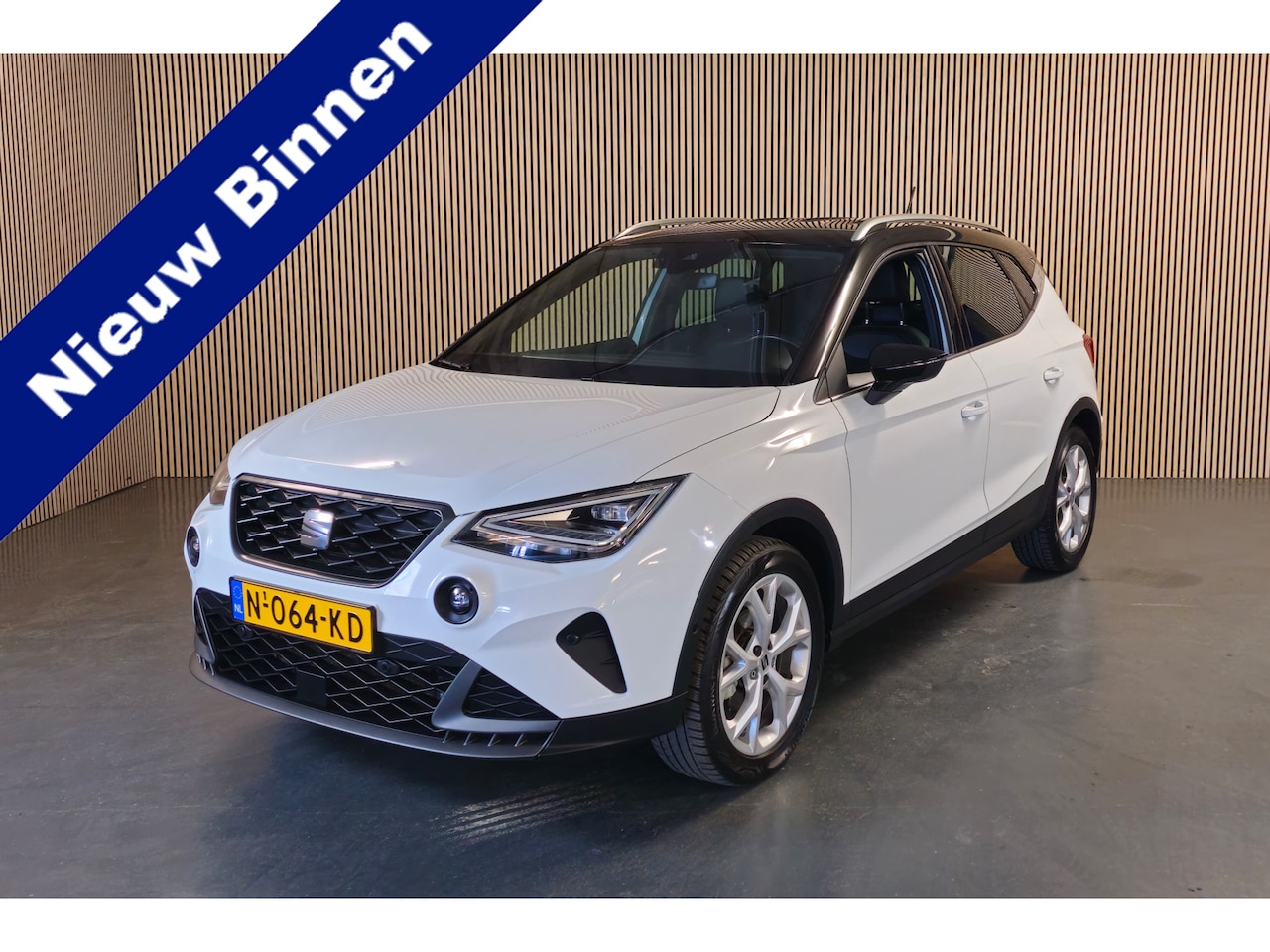 Seat Arona - 1.0 TSI FR - Apple carplay/Android Auto - Stoelverwarming - Side/Lane assist - AutoWereld.nl