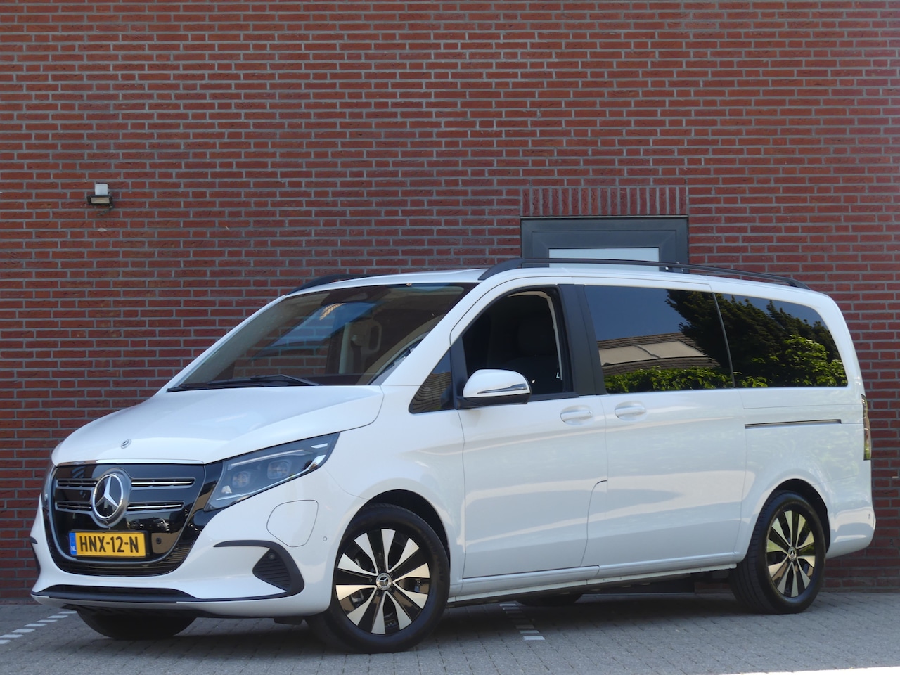 Mercedes-Benz EQV - 300 L2 90 kWh 6 Persoons Adaptive Cruise control/Camera/EX BTW - AutoWereld.nl