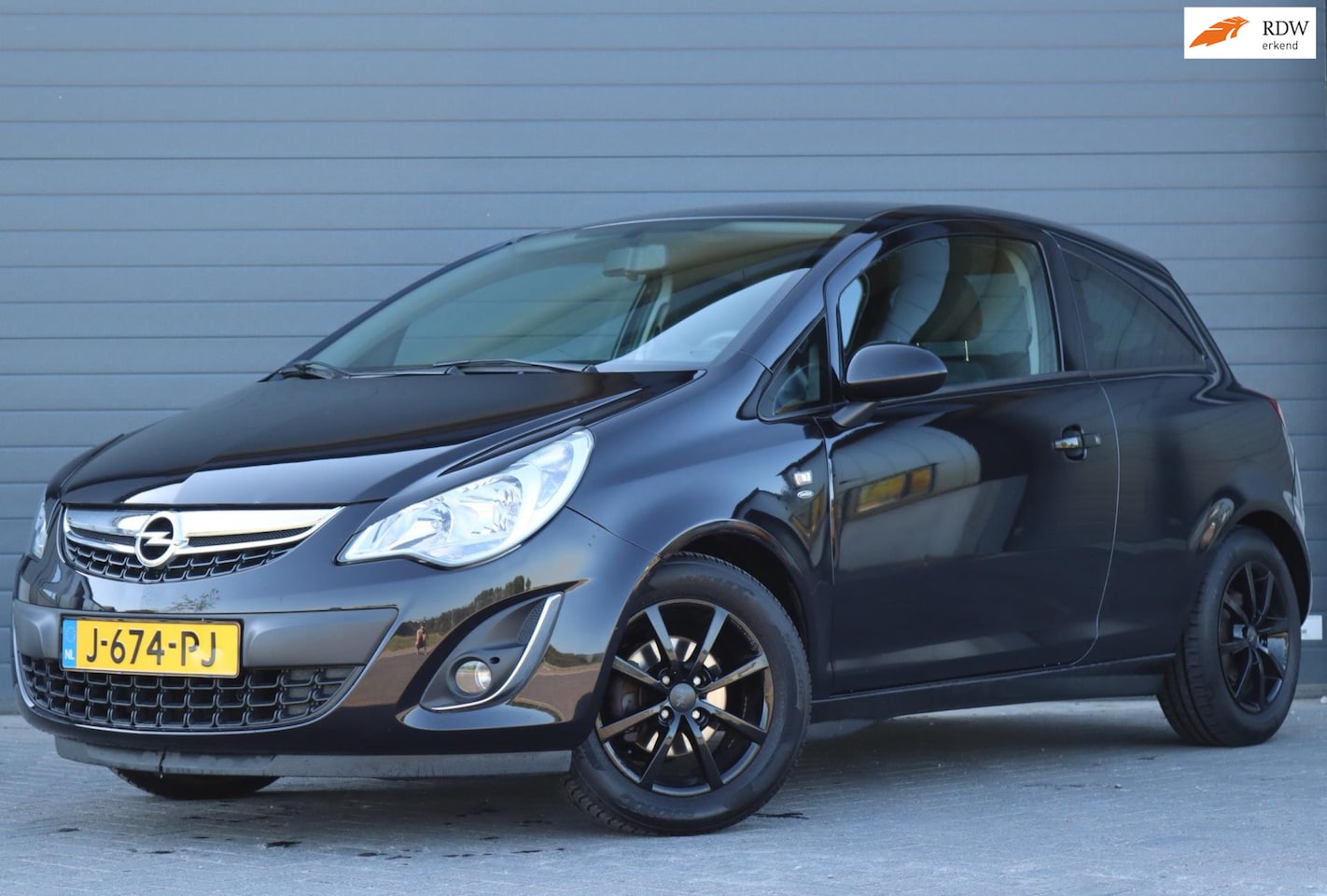 Opel Corsa - 1.4-16V Color Edition 1.4-16V Color Edition - AutoWereld.nl