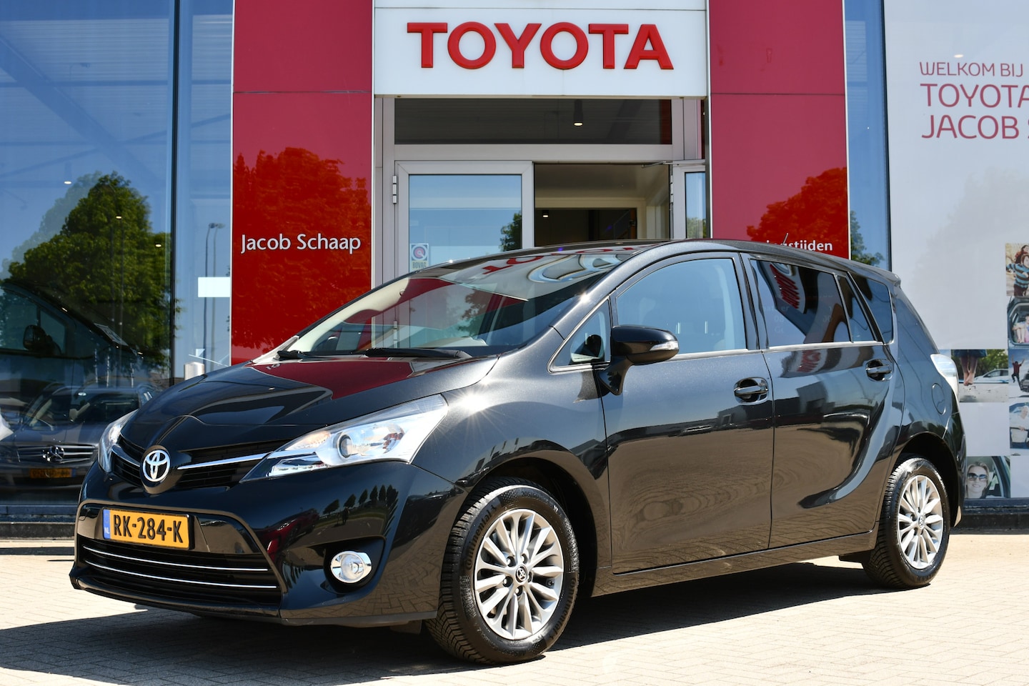 Toyota Verso - 1.6 VVT-i Dynamic Limited 7-p 132pk | 7-zits | Trekhaak | Climate | Cruise | Dealer-onderh - AutoWereld.nl