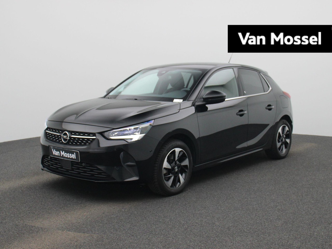 Opel Corsa-e - Elegance 50 kWh 136 PK | Lichtmetalen velgen | Warmtepomp | Parkeersensoren | Camera | App - AutoWereld.nl