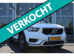 Volvo XC40 - T5 Twin Engine Momentum Pro | Trekhaak | Adapt. Cruise | Verw. Voorstoelen | H&K Audio