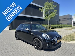 MINI Cooper - 1.5 Chili Business Pano, Leder, Navi, LED, ECC