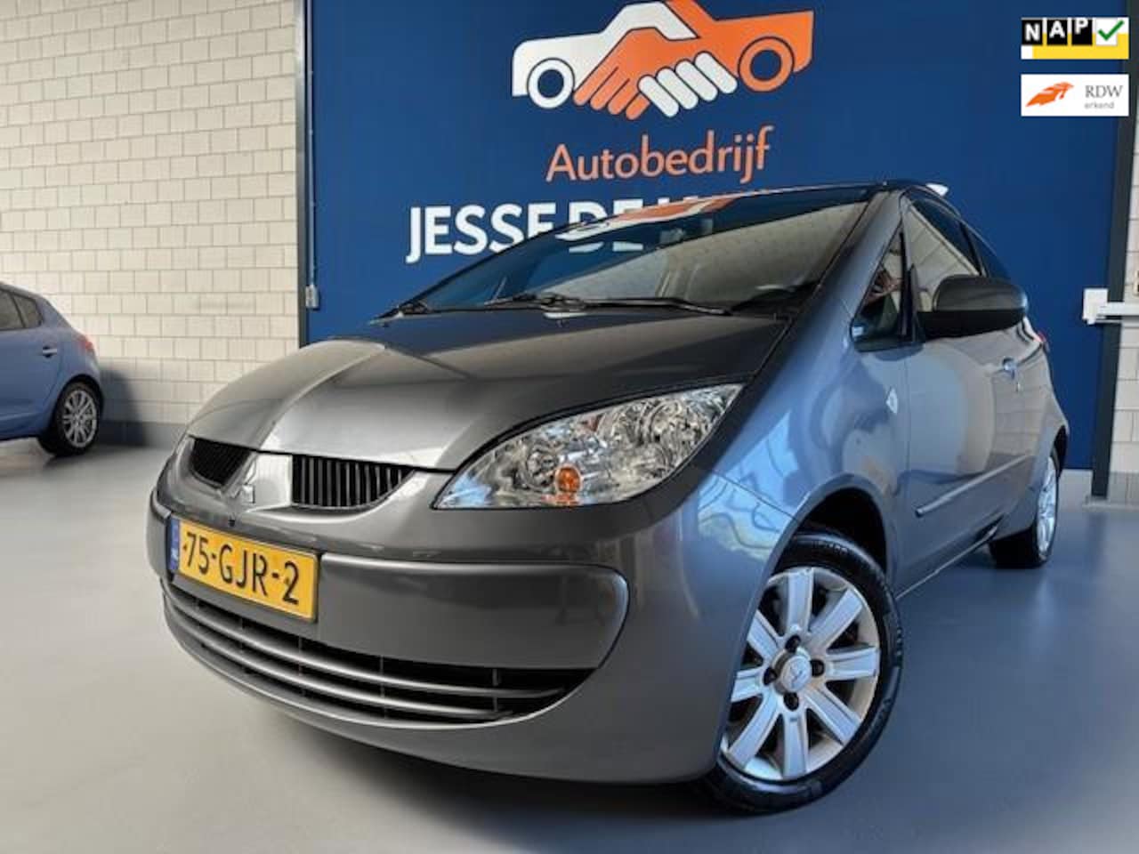 Mitsubishi Colt - 1.3 Invite+,1e eigenaar,airco,trekhaak,sportvelgen,stereo,NAP met 82859 km.en APK tot 06/2 - AutoWereld.nl