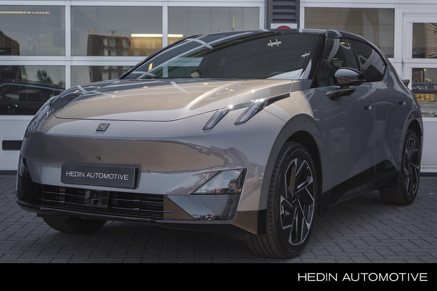 Lynk & Co 02 - More 66 kWh Leverbaar in diverse kleuren! - AutoWereld.nl