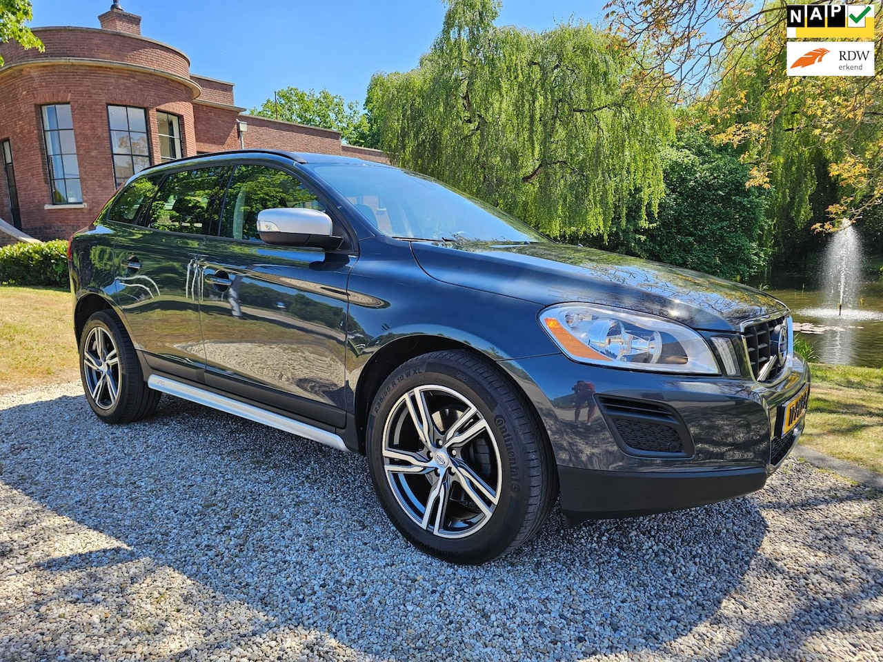 Volvo XC60 - 2.0T AUTOMAAT/airco/CRUISE *apk:11-2025* - AutoWereld.nl