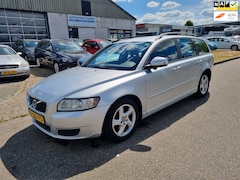 Volvo V50 - 1.6 D2 S/S Momentum Navi Bj:2011