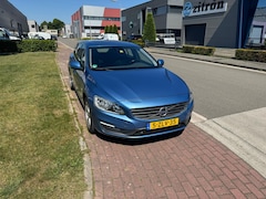 Volvo V60 - 2.0 D4 Momentum