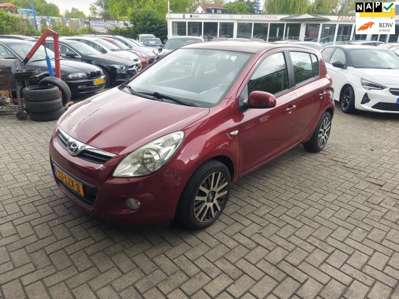 Hyundai i20 - 1.2i DynamicVersion-Airco-Elek.pakket-NAP! - AutoWereld.nl