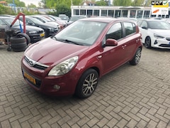 Hyundai i20 - 1.2i DynamicVersion-Airco-Elek.pakket-NAP