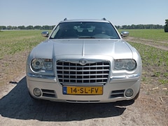 Chrysler 300C Touring - 5.7 V8 HEMI AWD