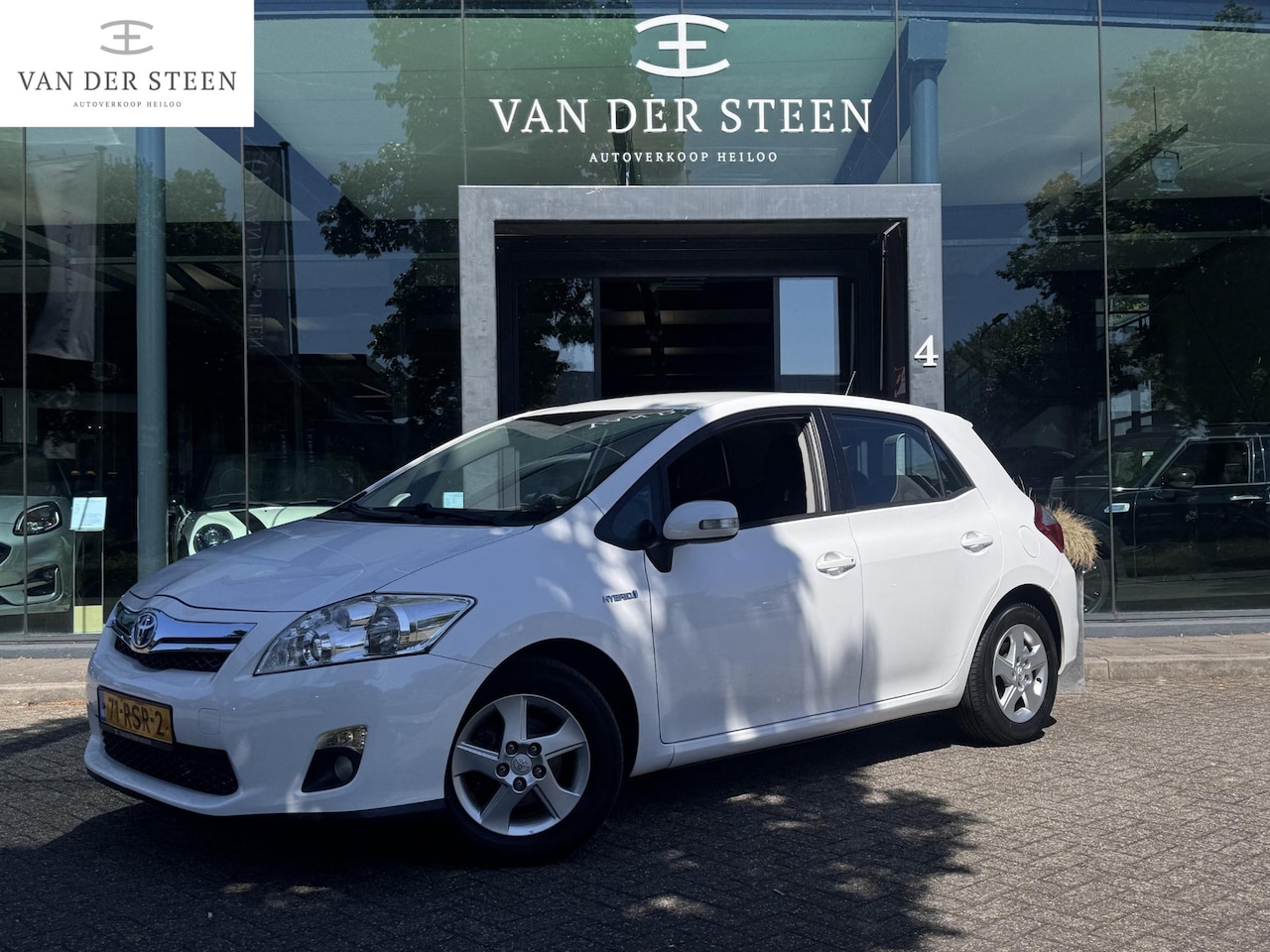 Toyota Auris - 1.8 Full Hybrid Dynamic | Dealer Onderhouden | NL Auto - AutoWereld.nl