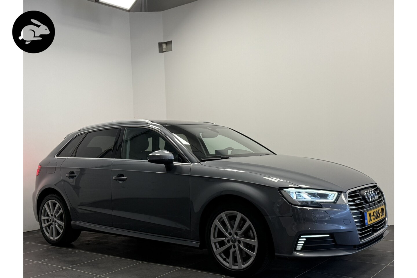 Audi A3 Sportback - 40 e-tron Sport/Pano dak/ACC/B&O/Matrix led - AutoWereld.nl