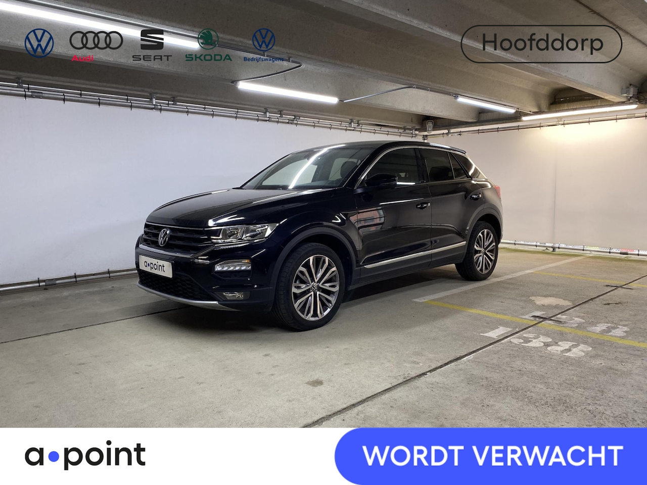 Volkswagen T-Roc - 1.5 TSI Sport 150 pk Automaat (DSG) | Autom. airco | Parkeersensoren | Lichtmetalen velgen - AutoWereld.nl