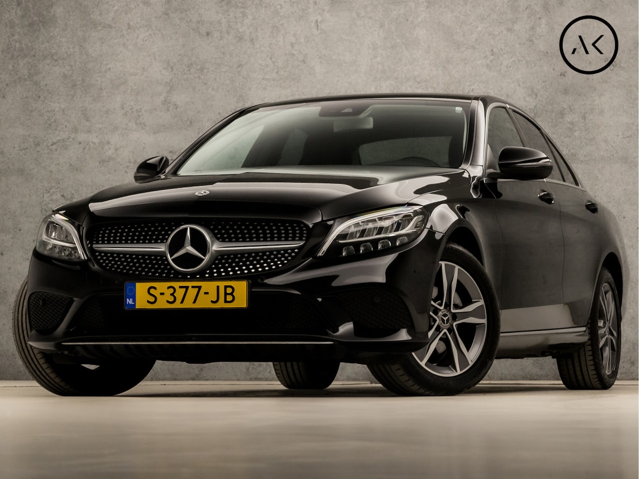 Mercedes-Benz C-klasse - 180 Business Sport 157Pk Automaat (VIRTUAL COCKPIT, APPLE CARPLAY, GROOT NAVI, SFEERVERLIC - AutoWereld.nl