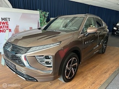 Mitsubishi Eclipse Cross - 2.4 PHEV Instyle Nieuw Staat