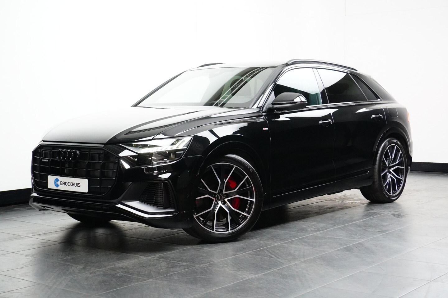 Audi Q8 - 60 TFSI e quattro Pro Line S Competition TREKHAAK ELEKTR | ELEKTR KELP | 22'' LMV | ADAPTI - AutoWereld.nl
