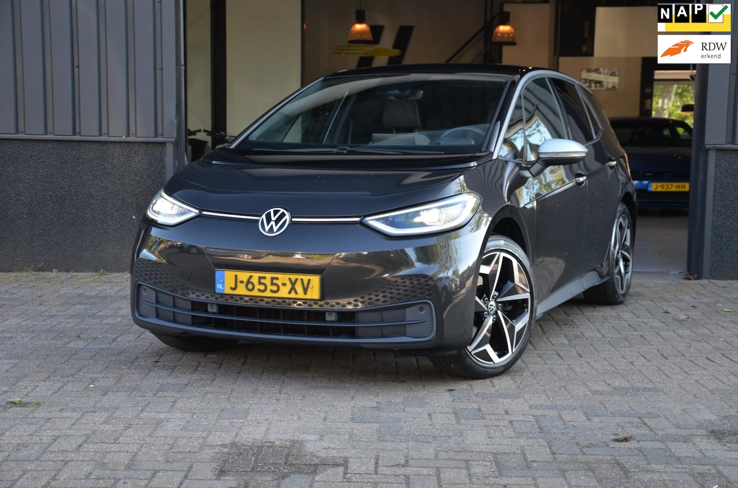 Volkswagen ID.3 - 1st Plus 58 kWh LED|Apple CarPlay| - AutoWereld.nl
